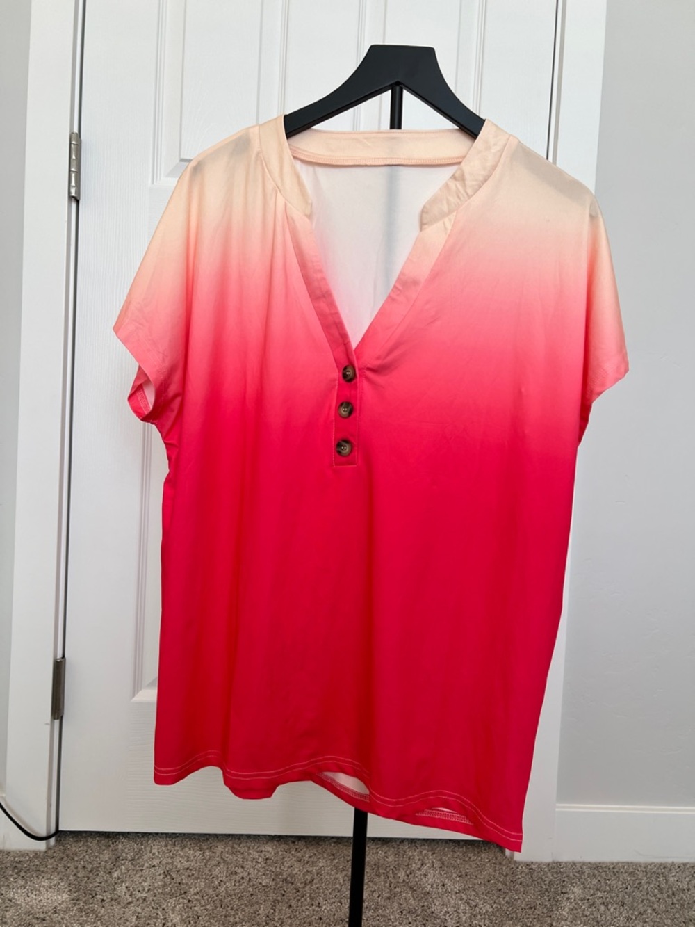 Women's Ombre Pink V-Neck Button Front Top